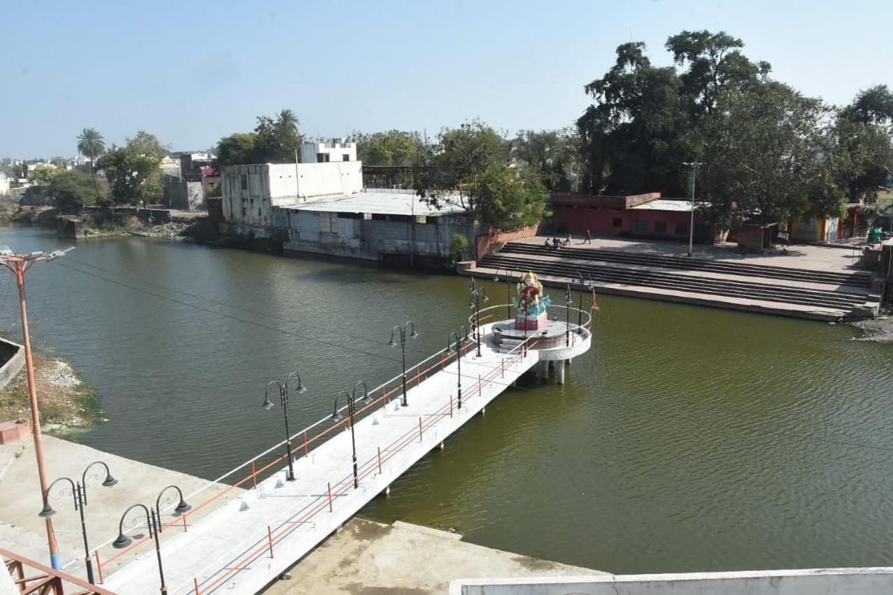 Hotel Shivanjali Palace Ujjain Esterno foto